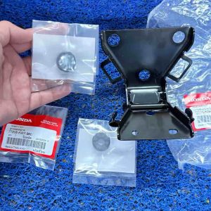 ยางรองบานพับเบาะ 77208-KW7-960  HONDA    Dash Sonic wave100 nova  tena  smile  ไนช์110/125
