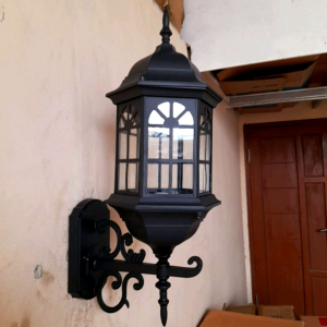 Garansi Lampu Dinding Outdoor Waterproof Kode 1001 C/M Hitam Tahan Air - Anti Karat