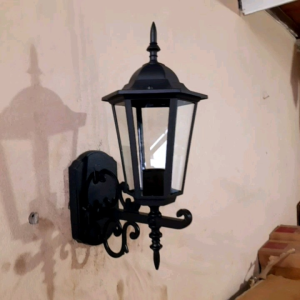Garansi Lampu dinding outdoor waterproof Kode 1009 C/S Hitam Tahan Air - Anti Karat