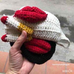 Khẩu trang handmade đôi môi kèm điếu giả (chọn màu)