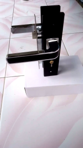 Handle pintu rumah pegangan - gagang Pintu Satu Set kunci Lengkap ukuran medium - Tanggung