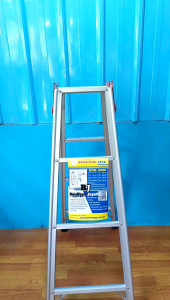 Tangga Lipat Aluminium Ukuran 1.5 Meter: Mudah Dibawa & Disimpan