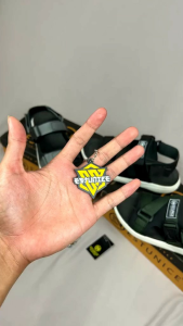 Sandal Gunung Pria Wanita Outdor Traveling Terbaru Kekinian VENTURER 1