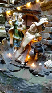 CLASSIC AND ELEGANT NATIVITY SCENE TABLETOP DISPLAY