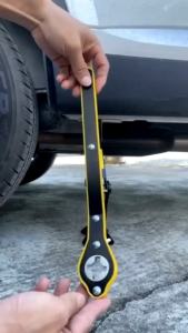 Kunci Dongkrak Mobil Ratchet Universal Bahan Besi Baja Tebal 1CM Panjang 35cm