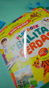 Playbook Balita Cerdas Ziyadbooks Buku Aktivitas Anak Velcro Jam Spin Memasang Tali