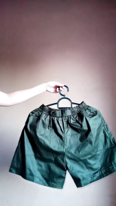 Celana hotpent kancing depan jumbo