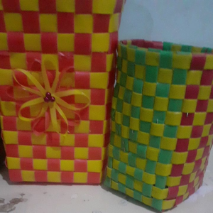 Keranjang Serbaguna Sedotan Plastik