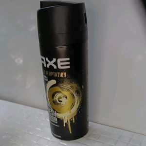 แอ็กซ์ สเปรย์น้ำหอมระงับกลิ่นกาย โกลด์ เทมเทชั่น
