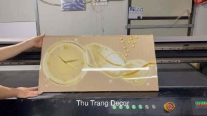 Đồng Hồ Tráng Gương Treo Tường "LÔNG VŨ" In UV 5D Cao Cấp