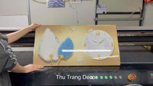 Đồng Hồ Tráng Gương "LÔNG VŨ" In UV 5D Cao Cấp - Đồng Hồ Treo Tường Phong Cách Hiện Đại