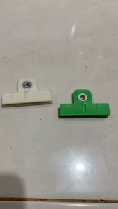 PENJEPIT JEPITAN KACA MOBIL TOYOTA ORIGINAL HARGA PER 1 PCS