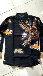 Kemeja Batik Hitam Motif Elang Kuning Pria Lengan Panjang Slimfit Katun Premium