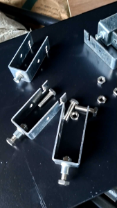 kẹp u 30x60  kẹp u năng lượng mặt trời