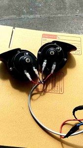 แตรเสียงเบนซ์ ดังดีดังเพราะ แตรหอยโข่ง ติดใส่รถได้ทุกรุ่น ระบุใช้ไหรถมี12v./24v.