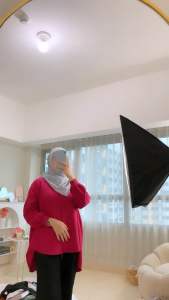 HIJAB SEGI EMPAT VOAL MOTIF ADELIA 110X110 VOAL LASERCUT