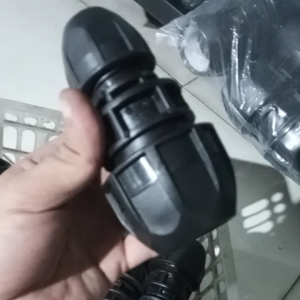 sambungan pipa HDPE Reducer coupler/ pinguin/ 32 mm x 20 mm atau 1 inch ke 1/2 inch