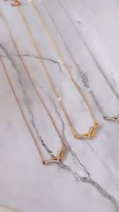 Kalung Dewasa V 2in Permata Cantik Titanium CXA33