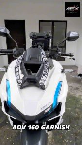 ADV 160 Windshield Garnish Plug and Play – Premium Acrylic Visor Design