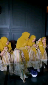 ELDEENA ALEENA UMAIZAH FAMSET Baju Gamis Syari Couple Ibu Anak Umaizah Family By El.Deena. Nazra Sha