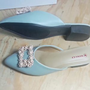 Sendal Slop Slip On Untuk Wanita Warna Olip Motif Kedut