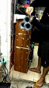 แตร3ปากดังจัด ไม่ต้องใช้ถังลม (ในชุดมีปั้มลมให้) ระบุใช้กับไฟรถมี12v./24v. ติดทดแทนแตรเดิมได้เลยจ้า