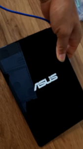 Xác máy tính bảng Asus tablet model p008 thiếu pin