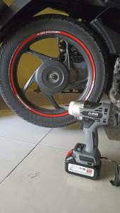 IMPACT WRENCH APR AP84+ 550NM MESIN BUKA BAUT MOBIL MOTOR APR 550NM 1 BATERAI AP84+