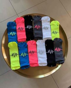 🇹🇭HMB-F9B1 ถุงเท้า เพื่อสุขภาพ ป้องกันอาการรองช้ำ ระบายอากาศได้ดี