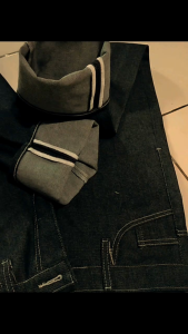 Celana Panjang Denim Selvedge Pria: Tips Memilih & Mengenakannya