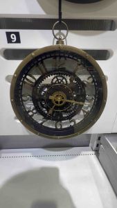 เรซิ่นสไตล์ยุโรปนาฬิกาแขวนกันน้ำ Creative ตกแต่งบ้านสวนกลางแจ้งแฟชั่นห้องนั่งเล่นโรงแรม B&B นาฬิกา