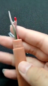 Dedelan Besar Motif Kayu 112R/Seam Ripper / Pendedel Benang Penjahit M.J.M-71034