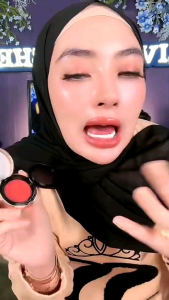 Cushion Blush On SS | Perona Pipi Tahan Lama & Praktis