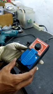 PENGATUR KECEPATAN GERINDA-BOR-MOTOR-KIPAS DIMMER 2000W 220V AC