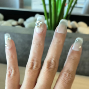 (FREE TOOLKIT) 10 PCS PRESS ON NAILS. HANDMADE NAILS SIZE L