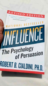 Influence: The Psychology of Persuasion (paperback)