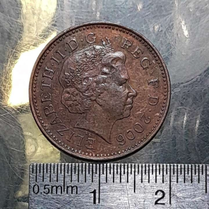 Koleksi koin kuno British klasik One penny Elizabeth Tahun 2006