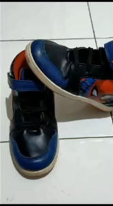 PRELOVED BOYS SHOES - SEPATU BOOT SPIDERMAN SNEAKERS ANAK LAKI LAKI UK 32