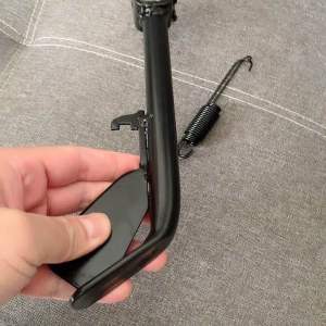 [CÓ MÃ MIỄN PHÍ VẬN CHUYỂN] Chân chống cạnh Liberty abs chính hãng