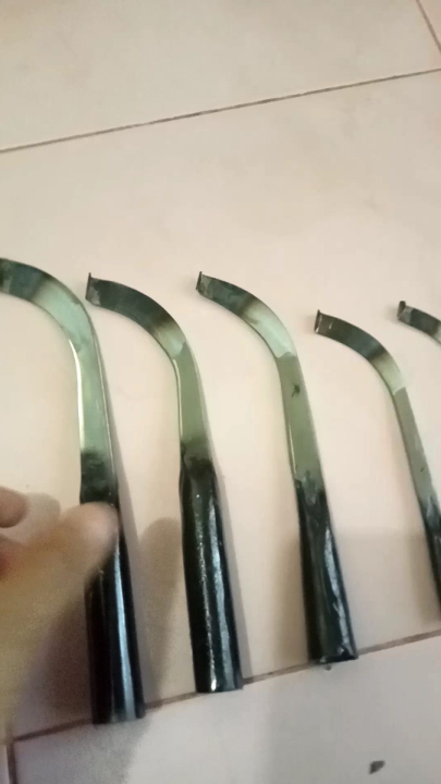 pisau carving kayu gaharu