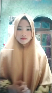 Hijab Bergo Crinkle Tali Konektor Terbaru