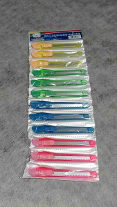 Cutter Kecil Safari Brand 1Renteng (12Pcs)