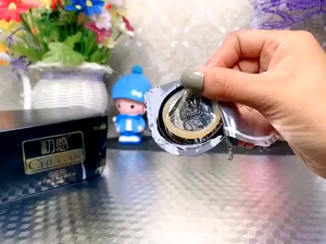 Chu Gan Uric Acid Men 001 Condoms 12 Pcs 初感001玻尿酸男用安全套 12个装