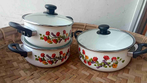 Panci Set Isi 3 Bunga 2-4 Liter Ukuran 20-24 cm Enamel Tutup Kaca