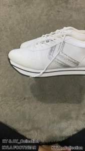 Sepatu Wanita Model Terbaru NEO STRIP PUTIH SILVER Kyla Collection