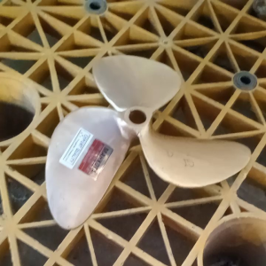 daun kipas baling baling perahu nelayan D 15 as 25mm kuningan