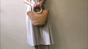 DaVee | Handmade-woven raffia straw bag Beige woven straw bag beach bag shopping bag bucket bag top handle bag