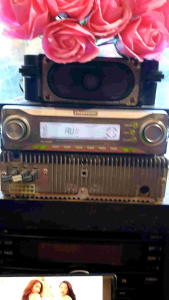 Máy phát nhạc liền Amply PIONEER DEH - 4750 MP. Tính năng AUX.RADIO.CD MP3.