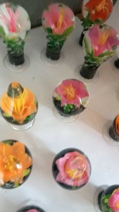 Hiasan Bola Kristal Bunga Air: Dekorasi Interior Elegan