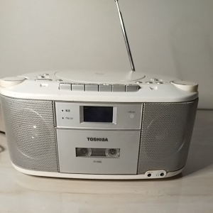 Đài radio và máy nghe CD cassette hàng si Nhật bãi